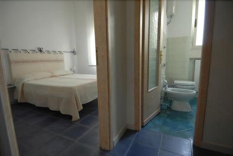 Nughe 'E' Oro Guesthouse Nuoro  Dış mekan fotoğraf