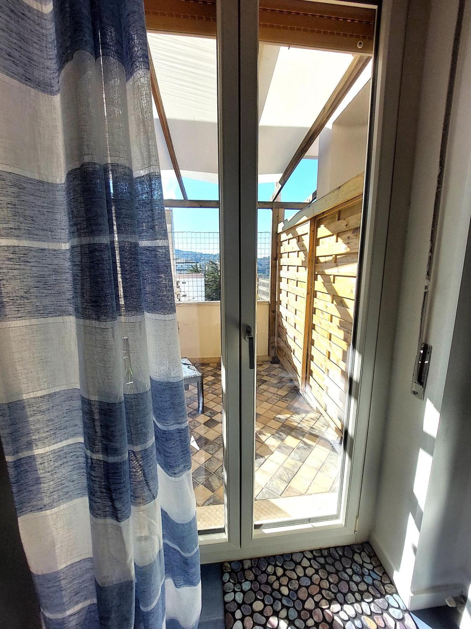 Nughe 'E' Oro Guesthouse Nuoro  Dış mekan fotoğraf