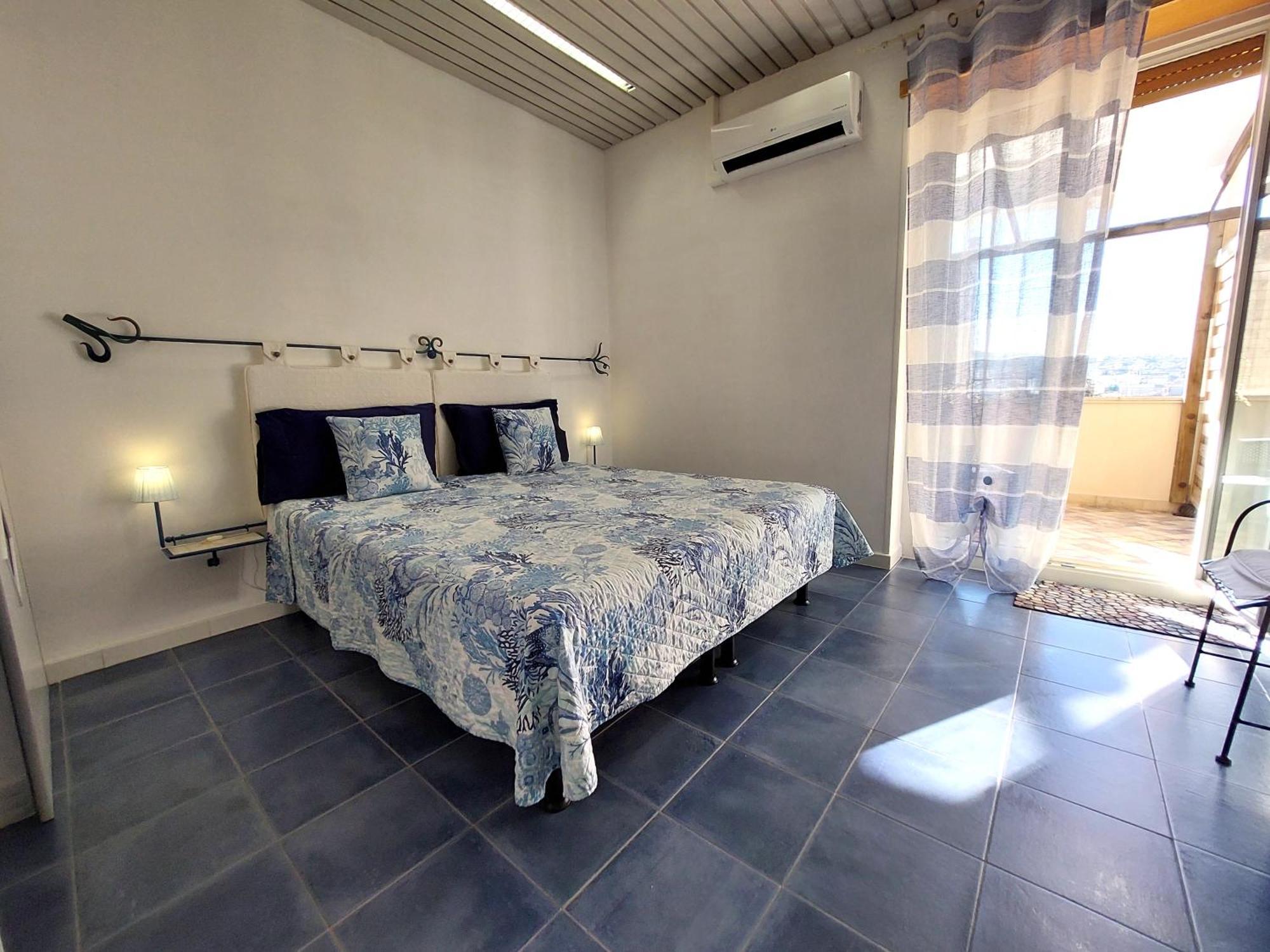 Nughe 'E' Oro Guesthouse Nuoro  Dış mekan fotoğraf
