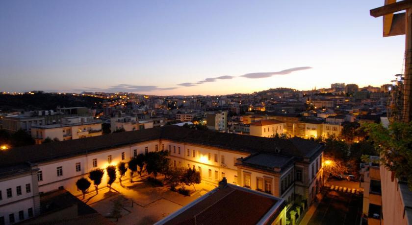 Nughe 'E' Oro Guesthouse Nuoro  Dış mekan fotoğraf