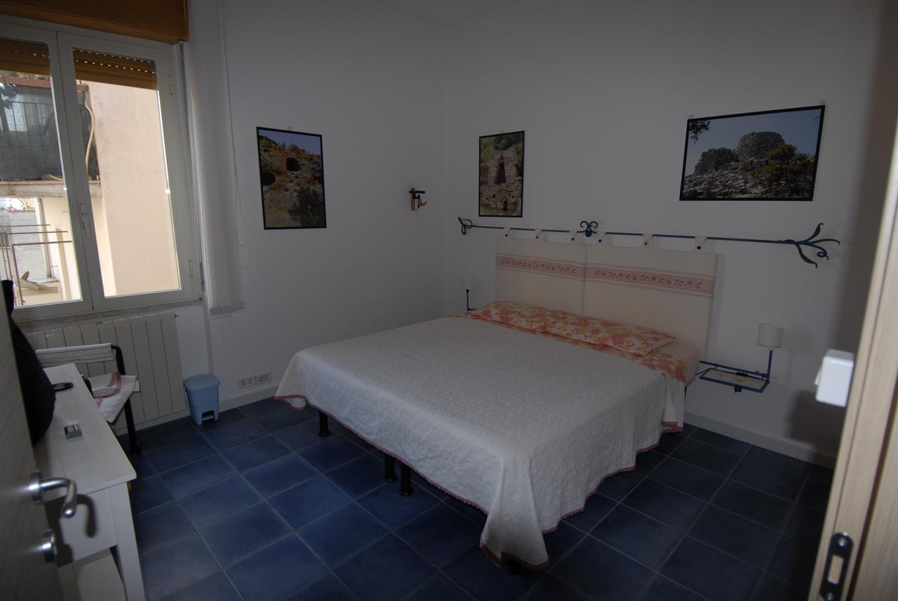 Nughe 'E' Oro Guesthouse Nuoro  Dış mekan fotoğraf