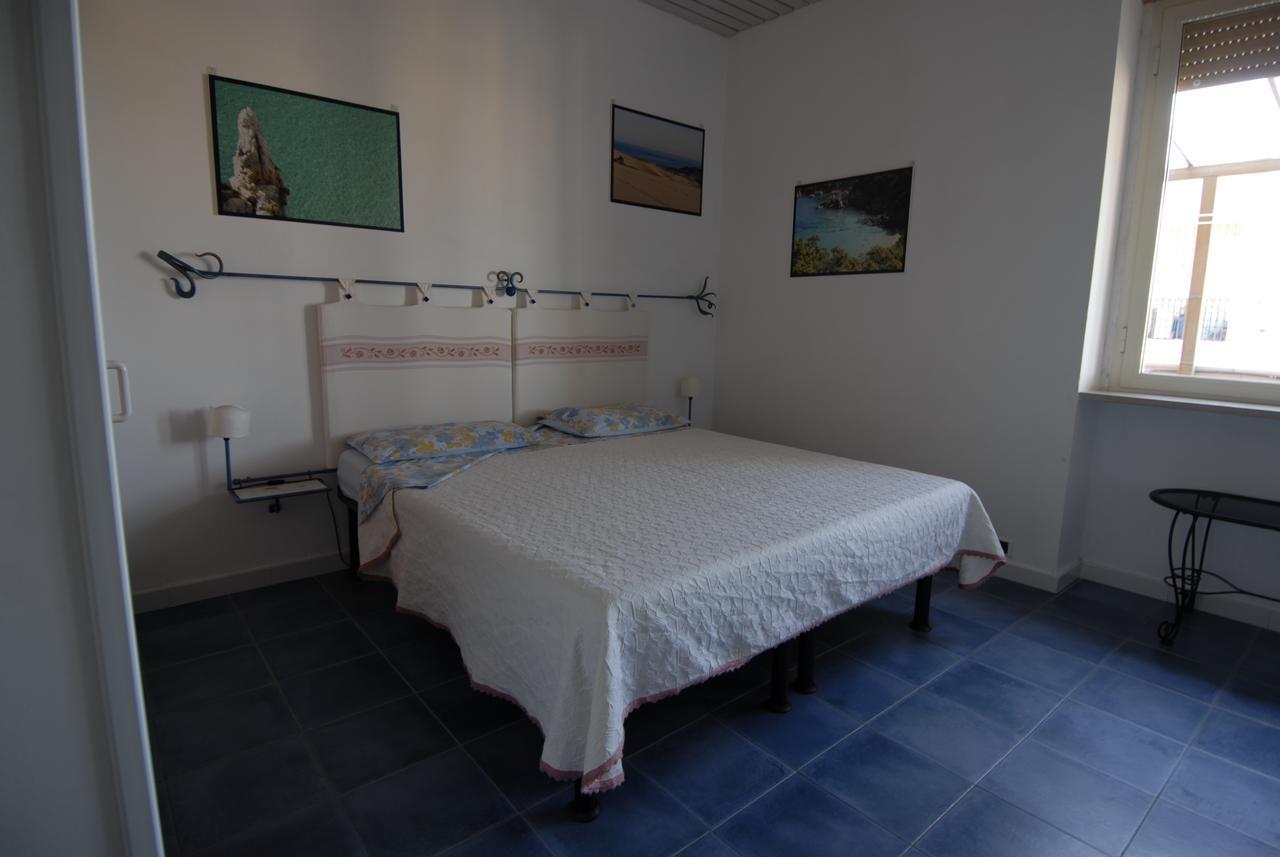 Nughe 'E' Oro Guesthouse Nuoro  Dış mekan fotoğraf